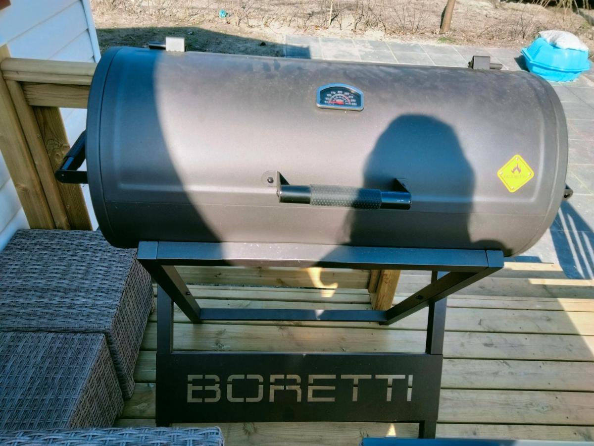 Bj Chalets - De Rug 3 - Vakantiepark Lauwersoog - Luxe Chalet Met Vaatwasser En Inloopkast! Vroege Incheck! Met Airco! Esterno foto
